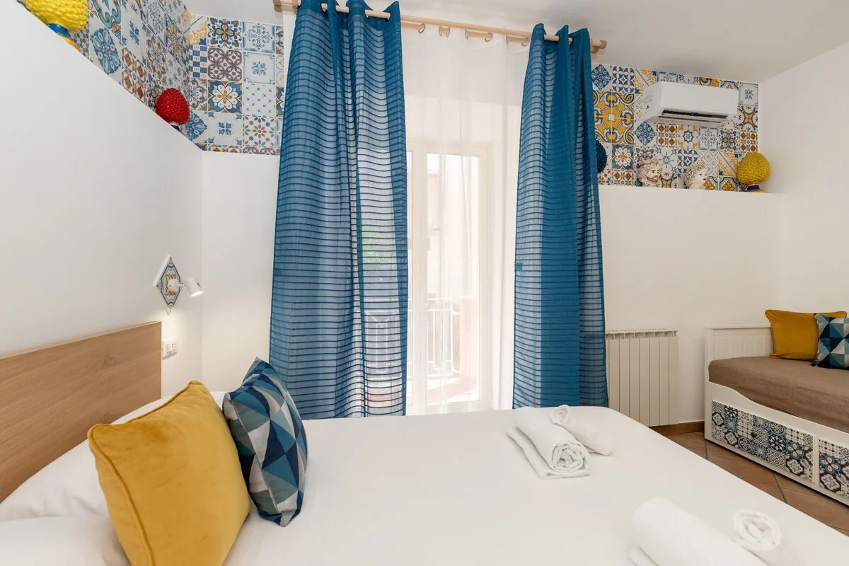 Camera con bagno privato — HARMONY HOUSE, Catania (Sicilia) (foto 40)